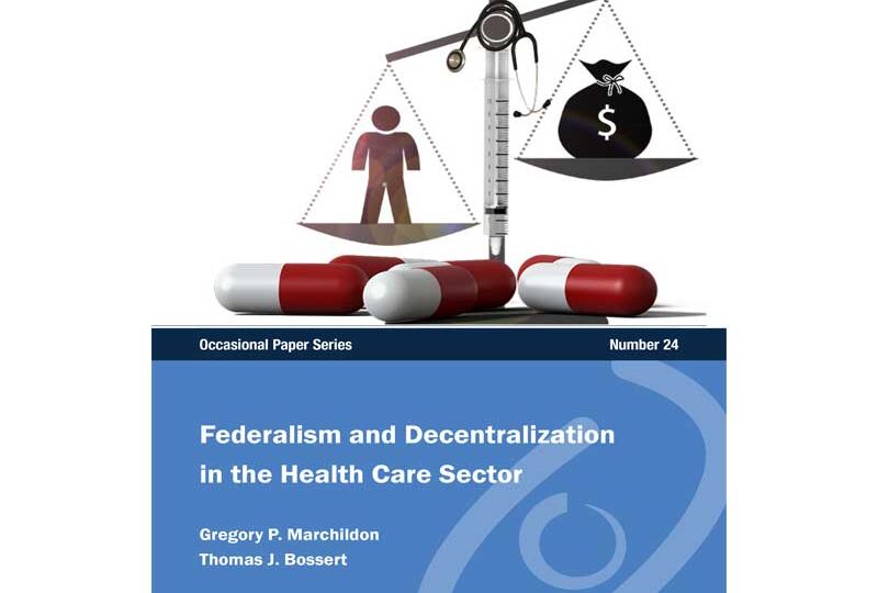 Cover of Federalism and Decentralization in the Health Care Sector